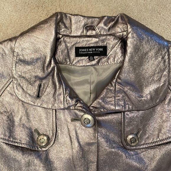 SILVER LEATHER JACKET,Jones New York, PS - Picture 3 of 10